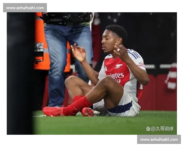 卡拉格盛赞榜首阿森纳:他们为何如此特别? 卡拉格盛赞榜首阿森纳:他们为何如此特别?