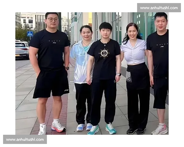 邱贻可的高能量日常：Q 版纸巾藏温情，国乒教练的双面人生